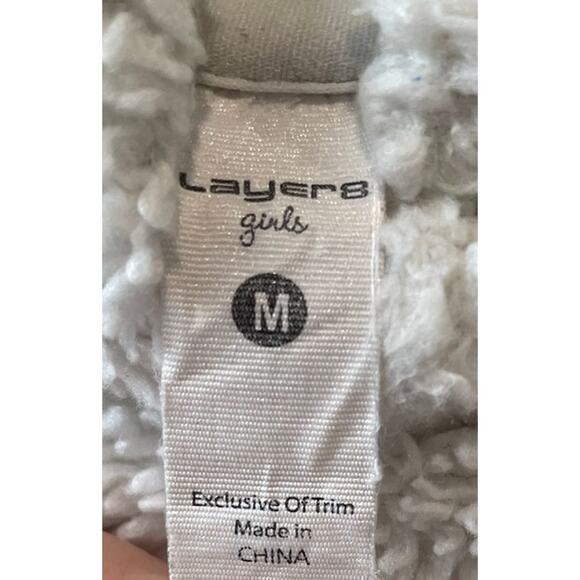 Layer Girl Fuzzy white hoodie - Picture 4 of 4